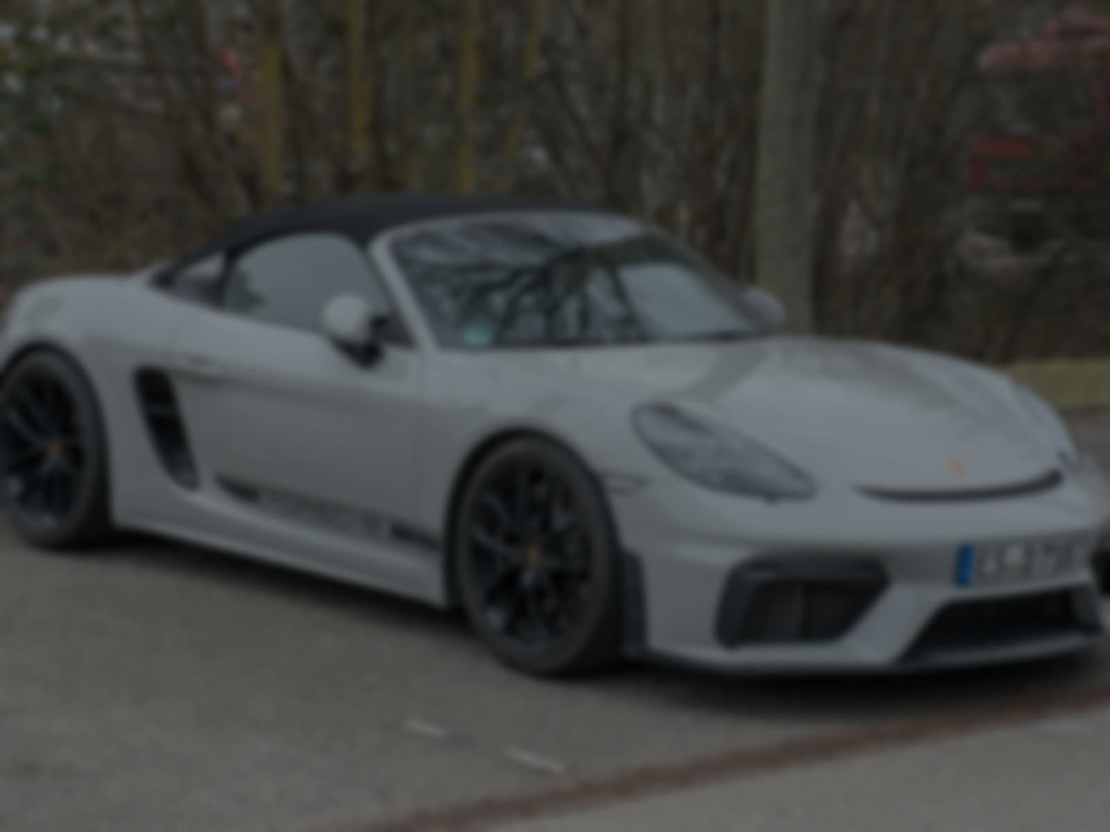 Porsche 718 Spyder RS décapotée sur la Corniche Kennedy