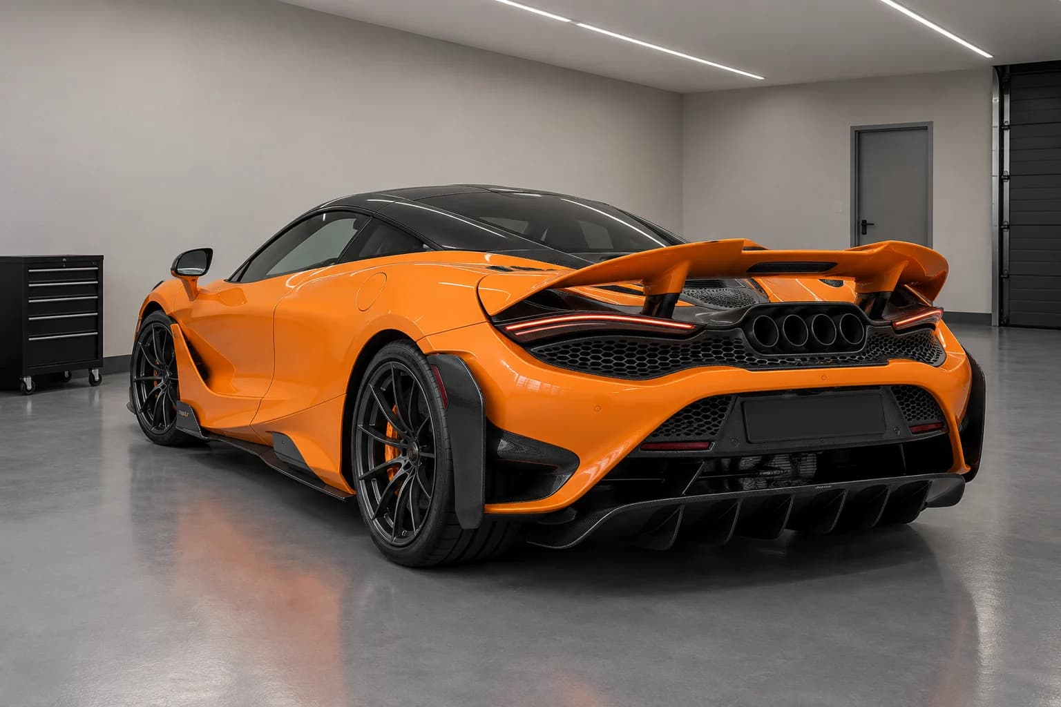 Illustration: McLaren 765LT